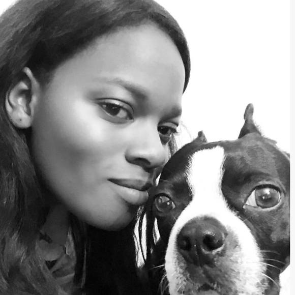 Meet your Posher, Alyssa - Picture 1 of 1